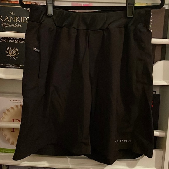 EUC Men’s Alpha Athletic Shorts - Picture 1 of 4